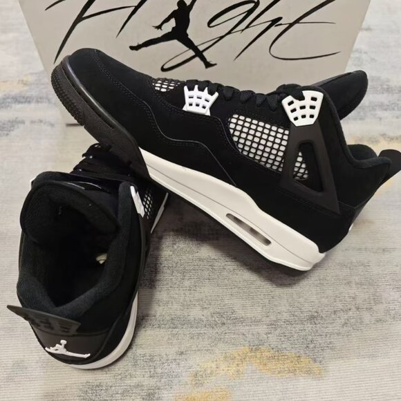 Men's Air Jordan 4 Retro "Black & White" - New With Box - Picture 2 of 7